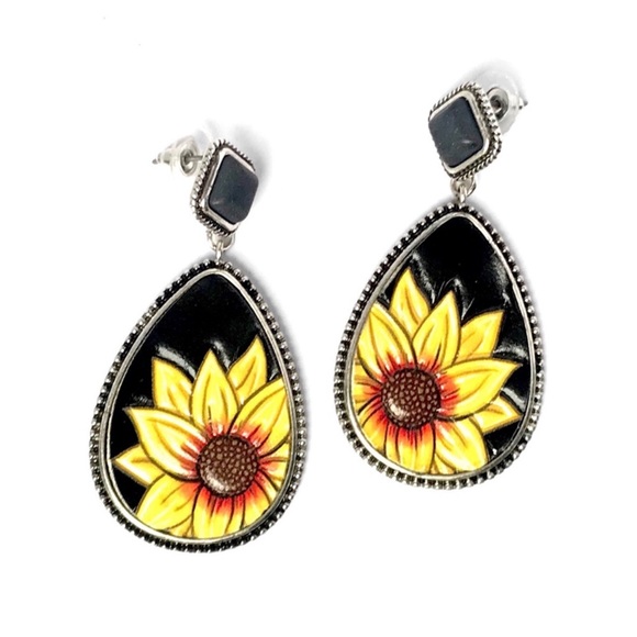 1 LEFT! Black Stone Sunflower Drop Dangle Fashion Faux Leather Earrings - Picture 2 of 2